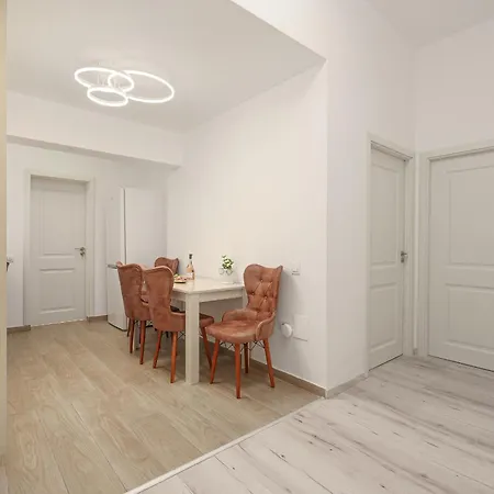 Spacious 3br Retreat In Bucharest