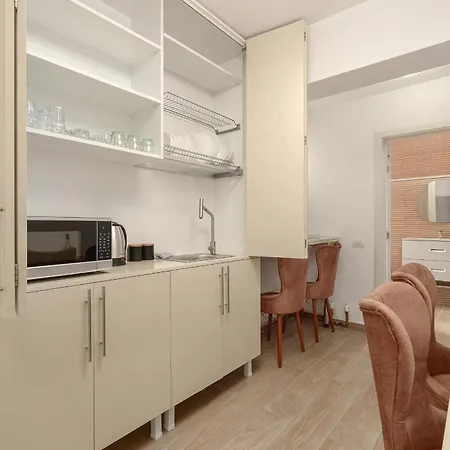 Spacious 3br Retreat In Bucharest