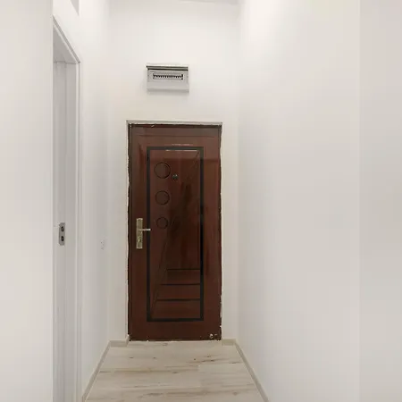 아파트 Spacious 3-bedroom In