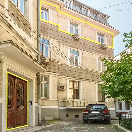 Spacious 3br Retreat In * Bucharest