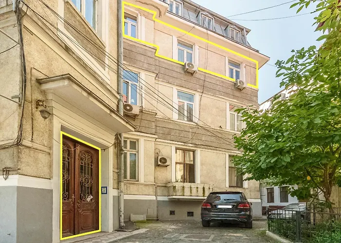 Spacious 3-bedroom In * 부쿠레슈티