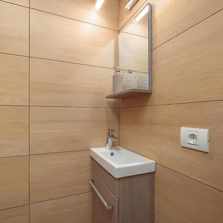 Spacious 3-bedroom In *
