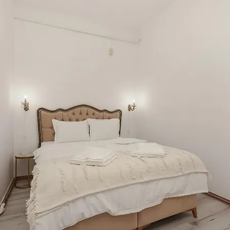 Apartman Spacious 3-bedroom In *