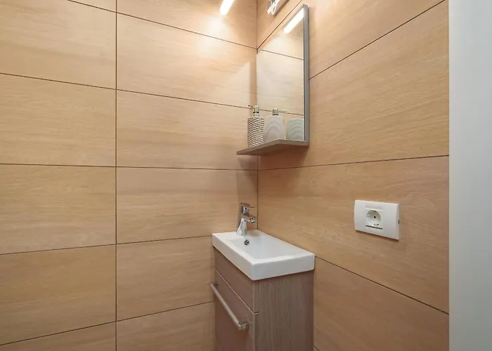 Spacious 3-bedroom In *